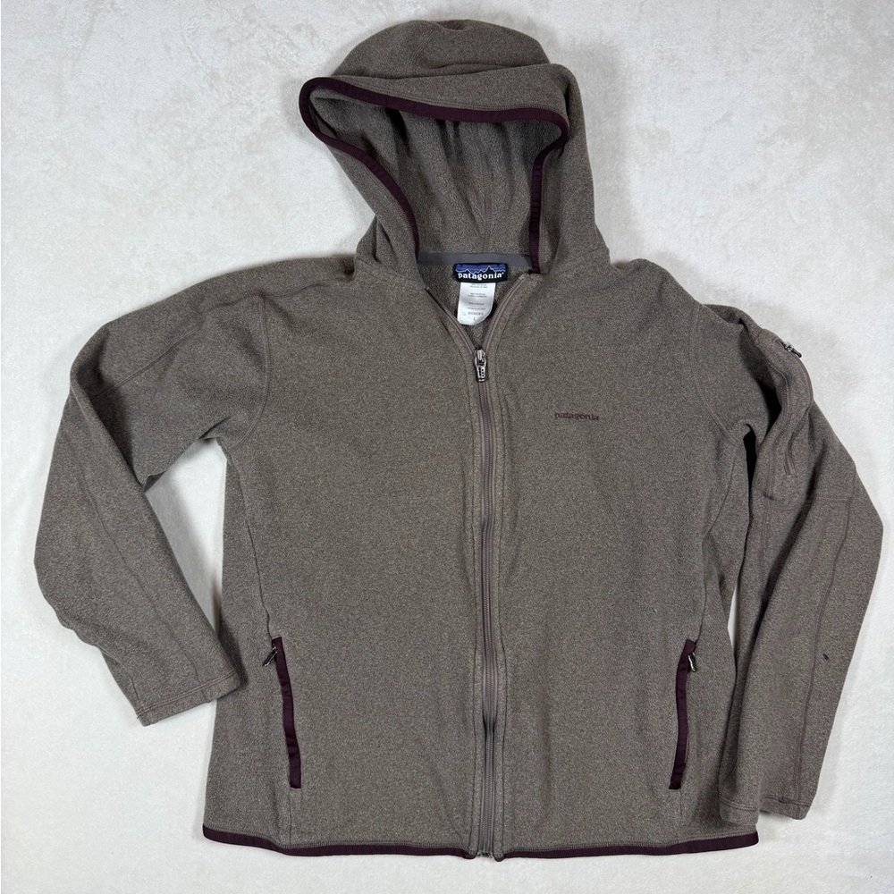 Patagonia Women’s Large Taupe Fleece Jacket with Maroon Trim - Picture 1 of 8